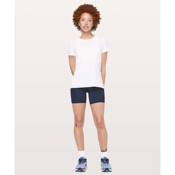 Lululemon Into the Sun White Short Sleeve Athleisure Short Sleeve Tee Top Sz 8 - Picture 3 of 9